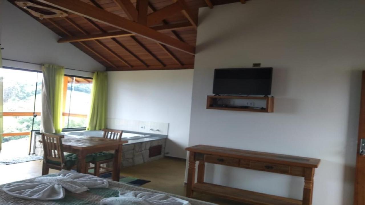 Chales Terras Altas Goncalves Exterior photo